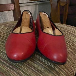 Salvatore Ferragauio red flats with black trim